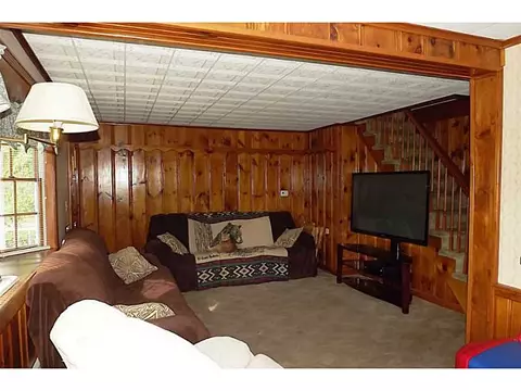 1644 Mendon Rd, Woonsocket, RI 02895 photo 5