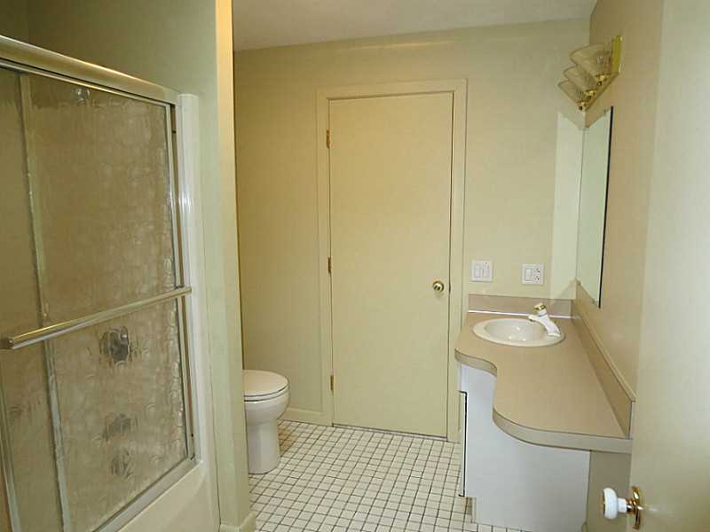 285 Scituate Ave, Cranston, RI 02921 photo 17