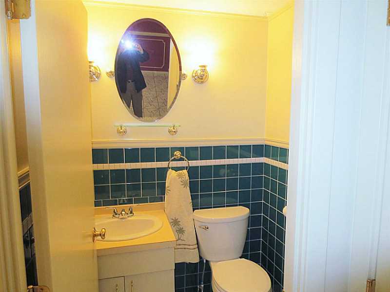 285 Scituate Ave, Cranston, RI 02921 photo 12