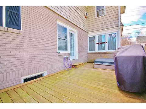 113 Bennett St, Woonsocket, RI 02895 photo 24