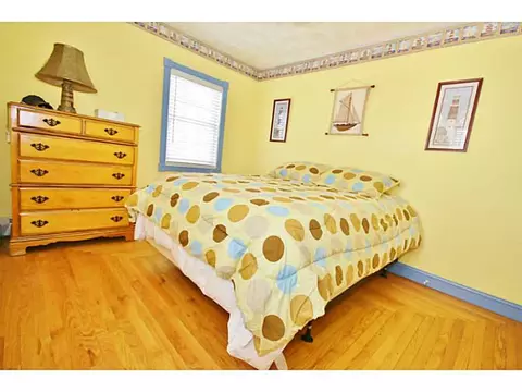 113 Bennett St, Woonsocket, RI 02895 photo 14
