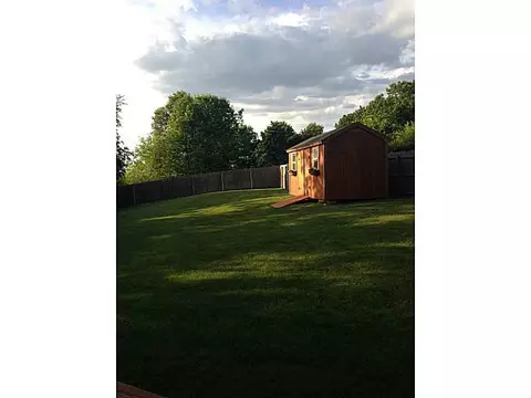 98 Arland Ct, Woonsocket, RI 02895 photo 20