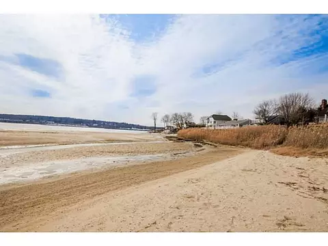 130 Abbott Ave, Warwick, RI 02886 photo 19