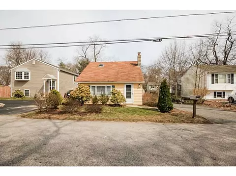130 Abbott Ave, Warwick, RI 02886 photo 2