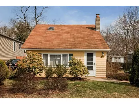 130 Abbott Ave, Warwick, RI 02886 photo 1