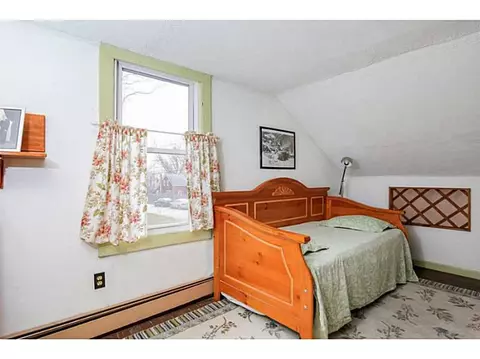 130 Abbott Ave, Warwick, RI 02886 photo 12