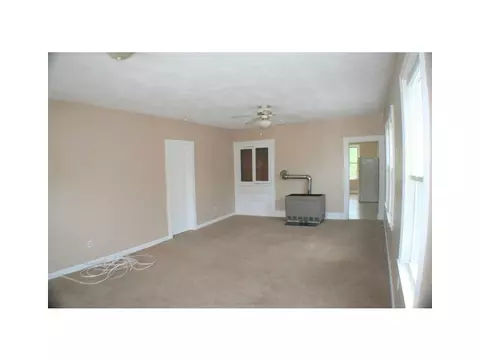 429 2nd Ave, Woonsocket, RI 02895 photo 8