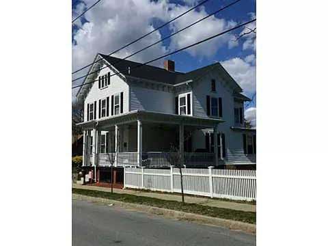 19 Washington St, Warren, RI 02885 photo 1