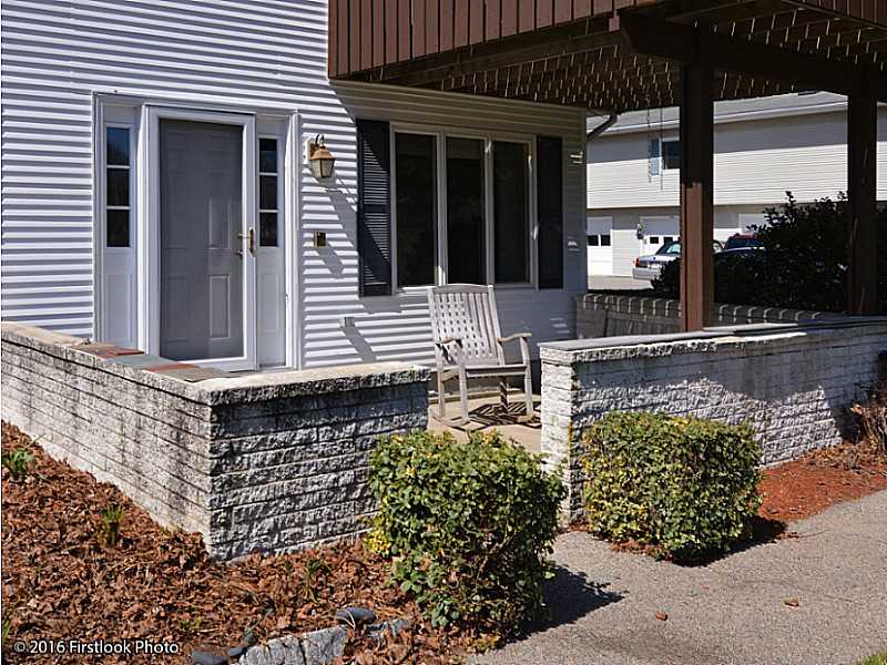 372 Chatham Cir, Warwick, RI 02886 photo 2