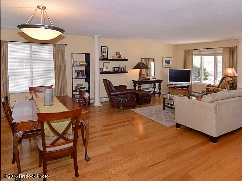 372 Chatham Cir, Warwick, RI 02886 photo 5