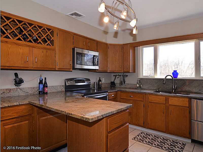 372 Chatham Cir, Warwick, RI 02886 photo 7