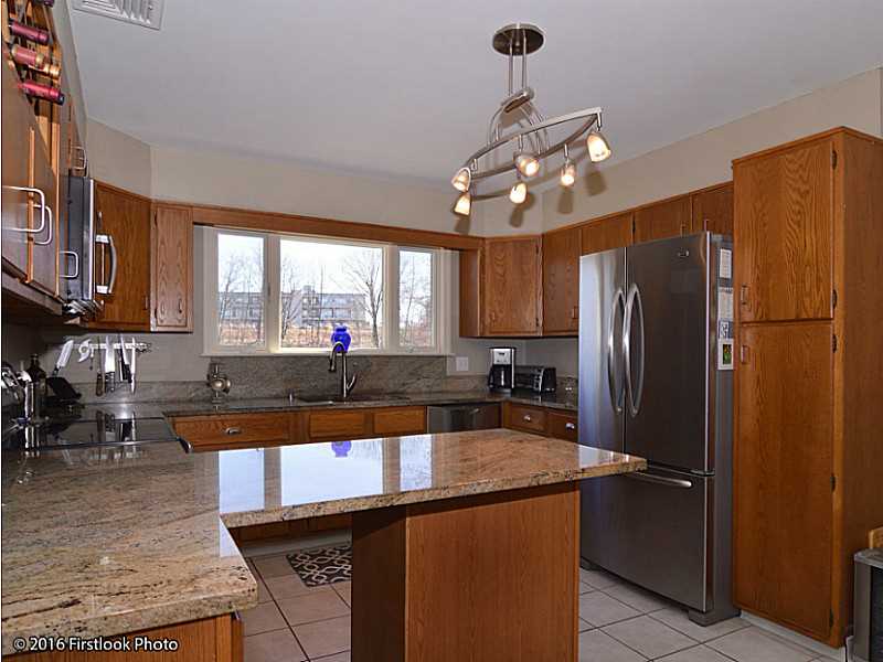 372 Chatham Cir, Warwick, RI 02886 photo 8
