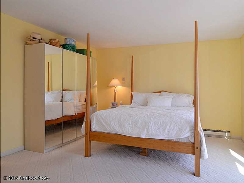 372 Chatham Cir, Warwick, RI 02886 photo 11