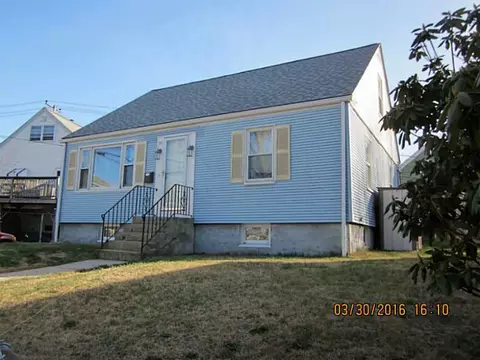 351 Transit St, Woonsocket, RI 02895 photo 2