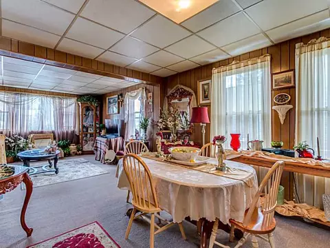 84 Avenue C Ave, Woonsocket, RI 02895 photo 12