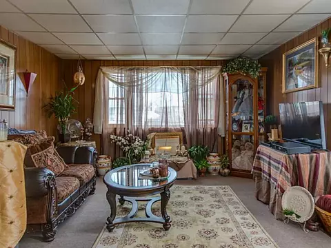 84 Avenue C Ave, Woonsocket, RI 02895 photo 13