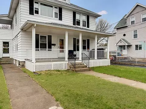 84 Avenue C Ave, Woonsocket, RI 02895 photo 18