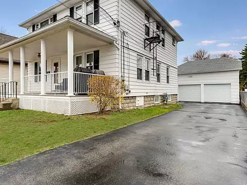 84 Avenue C Ave, Woonsocket, RI 02895 photo 2