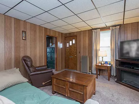 84 Avenue C Ave, Woonsocket, RI 02895 photo 6