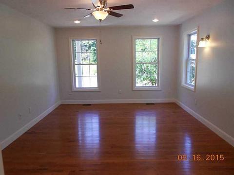 112 Gauthier Dr, Woonsocket, RI 02895 photo 4
