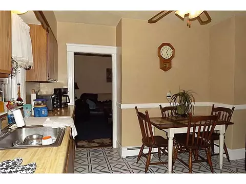 54 Hamilton St, Woonsocket, RI 02895 photo 10
