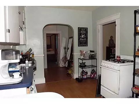 54 Hamilton St, Woonsocket, RI 02895 photo 3