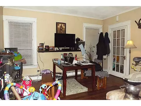 54 Hamilton St, Woonsocket, RI 02895 photo 4