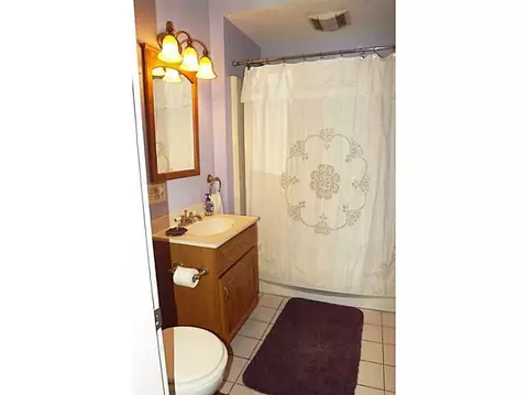54 Hamilton St, Woonsocket, RI 02895 photo 23