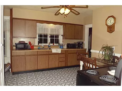 54 Hamilton St, Woonsocket, RI 02895 photo 8