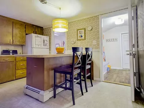268 Bertenshaw Rd, Woonsocket, RI 02895 photo 7