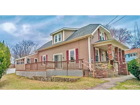 120 Linden Ave, Woonsocket, RI 02895 photo 1
