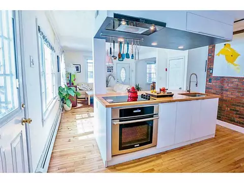 120 Linden Ave, Woonsocket, RI 02895 photo 3