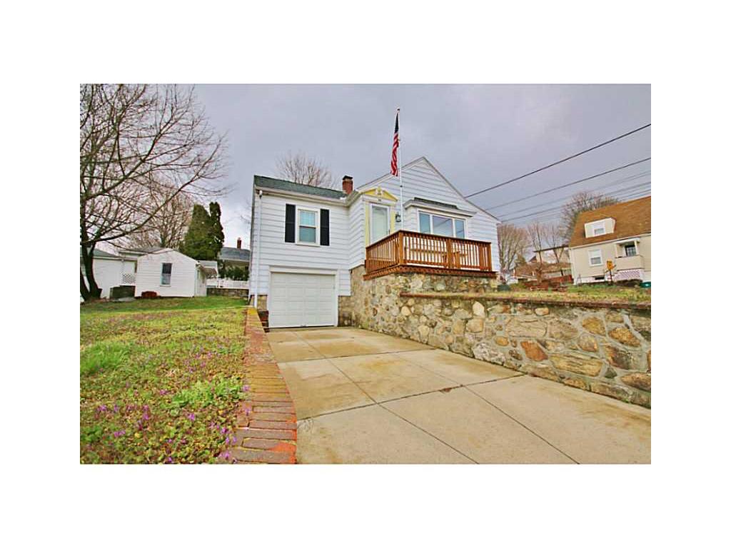 44 Arlington St, Woonsocket, RI 02895 photo 7