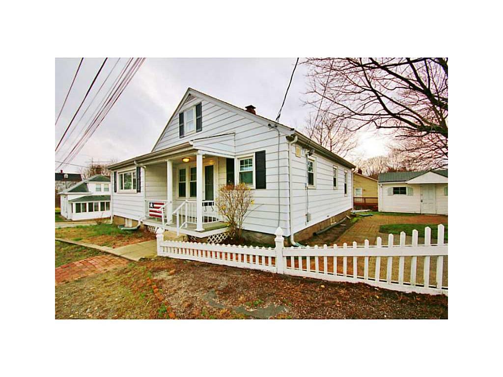 44 Arlington St, Woonsocket, RI 02895 photo 1