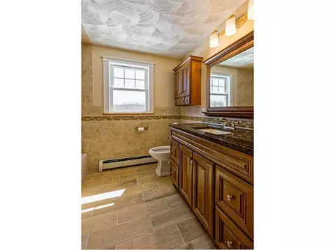 30 Levesque St, Warwick, RI 02886 photo 15