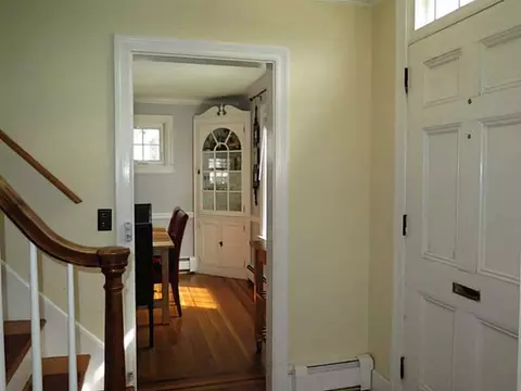 9 Friendly Dr, Warwick, RI 02888 photo 7