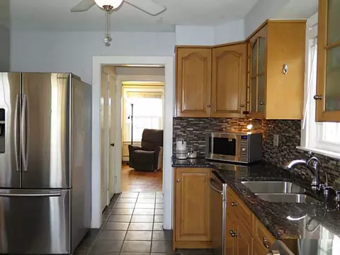 9 Friendly Dr, Warwick, RI 02888 photo 13