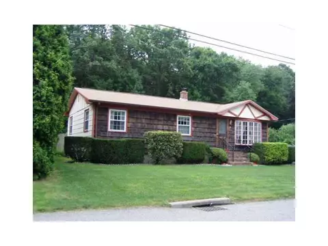18 Colonial Dr, Warren, RI 02885 photo 1