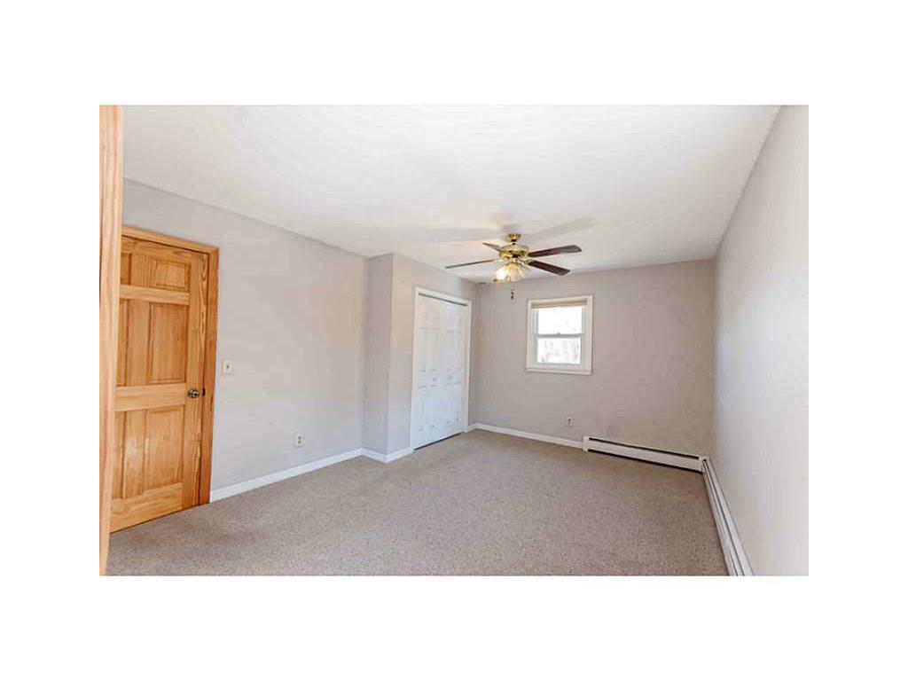 39 Robin Hollow Ln, Westerly, RI 02891 photo 16