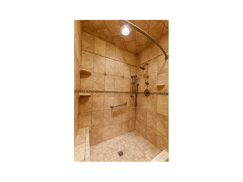 39 Robin Hollow Ln, Westerly, RI 02891 photo 9