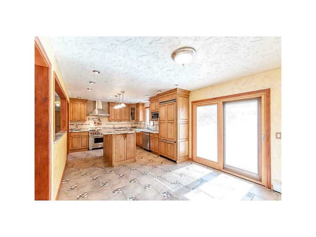 39 Robin Hollow Ln, Westerly, RI 02891 photo 5