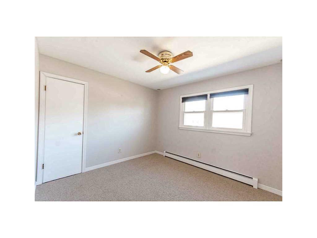 39 Robin Hollow Ln, Westerly, RI 02891 photo 18