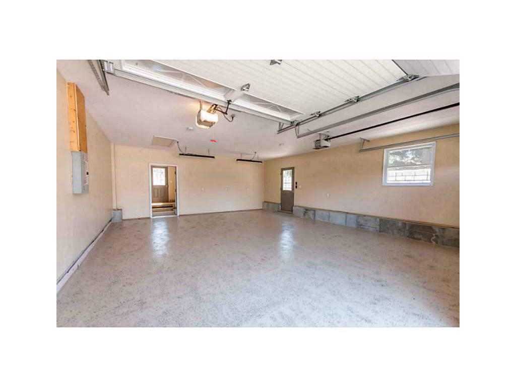 39 Robin Hollow Ln, Westerly, RI 02891 photo 23