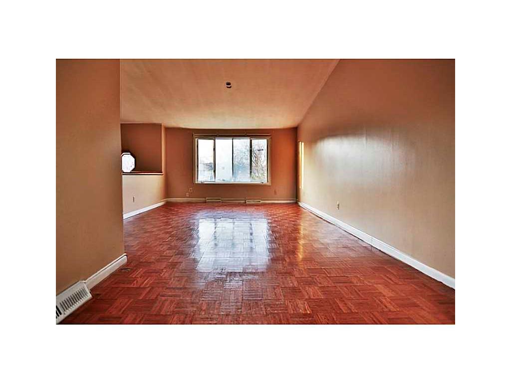 10 Wingate Ct, Warwick, RI 02888 photo 5
