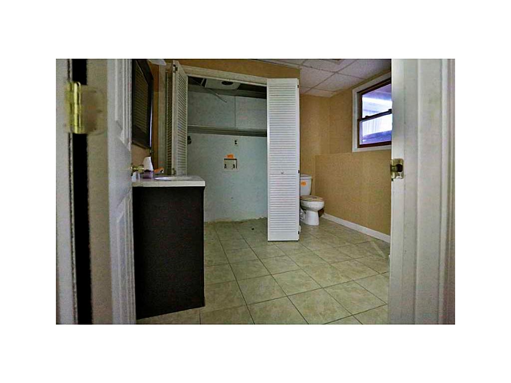 10 Wingate Ct, Warwick, RI 02888 photo 16