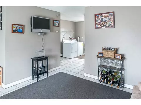 83 Metropolitan Dr, Warwick, RI 02886 photo 12