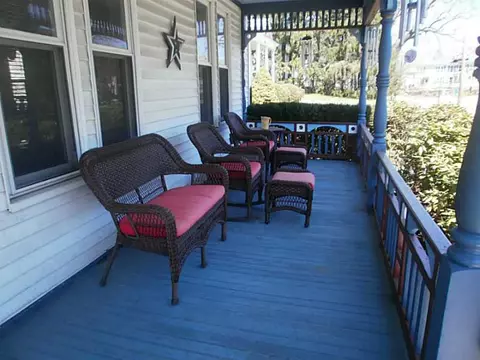 399 S Main St, Woonsocket, RI 02895 photo 3
