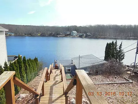 44 W Shore Dr, Exeter, RI 02822 photo 4