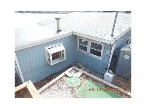44 W Shore Dr, Exeter, RI 02822 photo 2