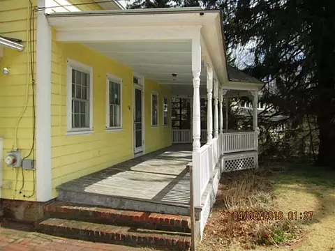 87 Tollgate Rd, Warwick, RI 02886 photo 3